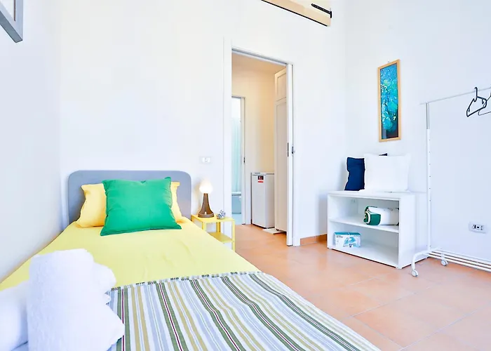 Guesthost - Solaria House Foria Appartement *